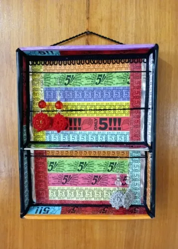 Porta-brincos only 5
