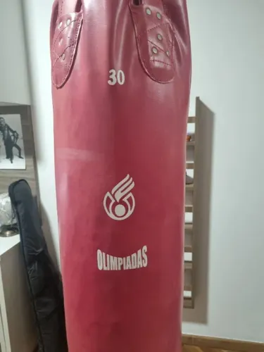 Conjunto Luvas e Saco de Boxe 