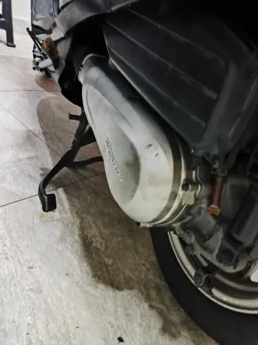 Vendo lead linda moto impecável mecânica tudo 100%