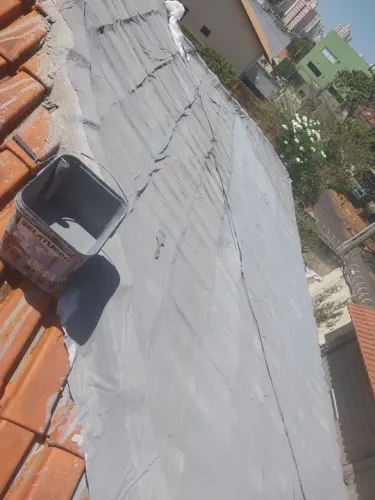 Fazemos qualquer tipo de reparos em telhados