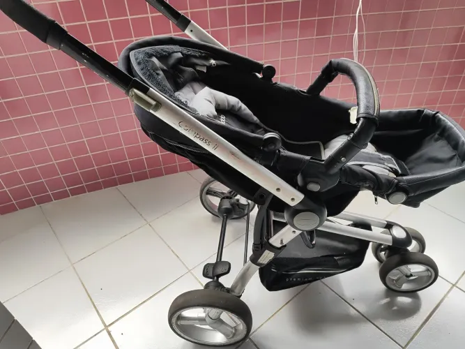 Carrinho de bebê Kiddo Compass II