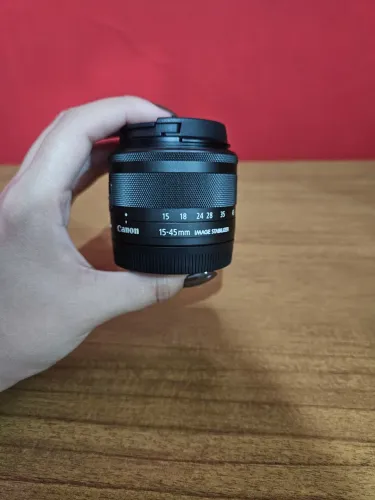 Lente Canon 15-45 EF-M 