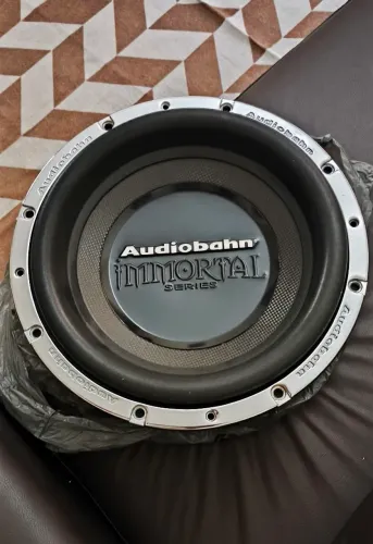 Subwoofer Audiobahn Immortal Series
