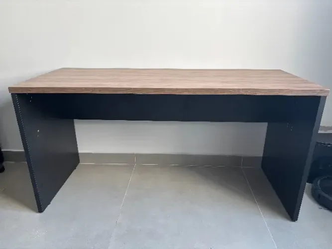 Mesa de Escritório - Escrivaninha - Tamanho Grande