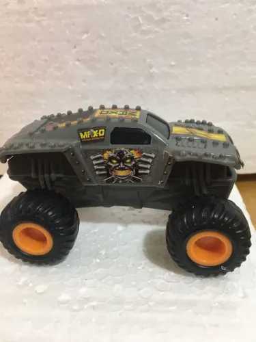 Monster Jam coleção McDonald?s novinha