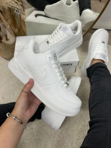Tênis Nike Air Force 1 Branco - 34 ao 43