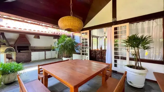 Casa de Condomínio à VENDA - 4 Quartos  Geribá, Búzios 1320 m2 de área total