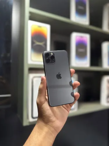 iPhone 11 Pro 256 gb (tela e bateria trocada)