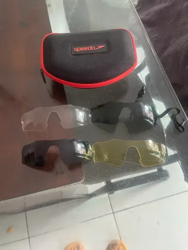 Estojo com 5 lentes novas do óculos esporte da Speedo!