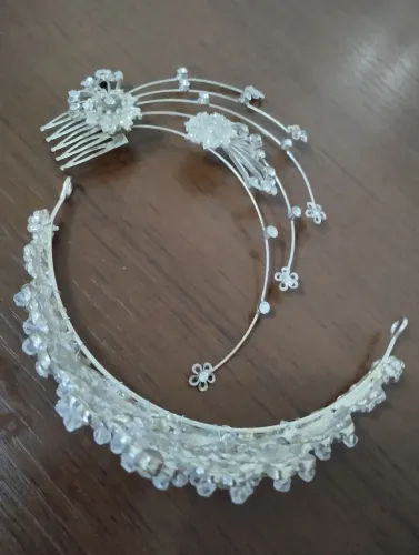 Tiara e Presilha para Penteado de Noiva