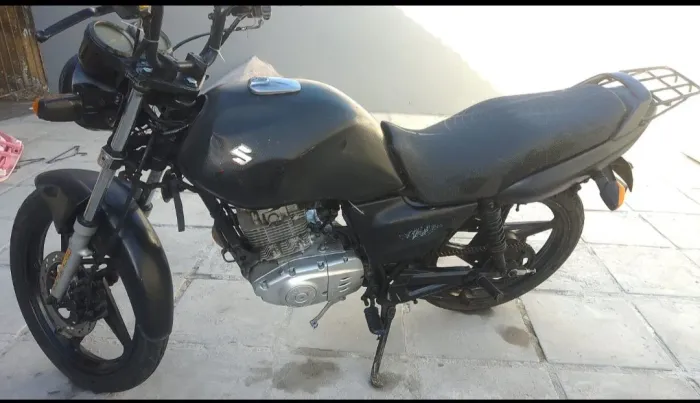 Vende-se suzuki yes 2008