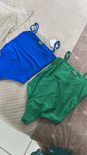 Vendo dois bodys (tecido de maiô) do Brasil