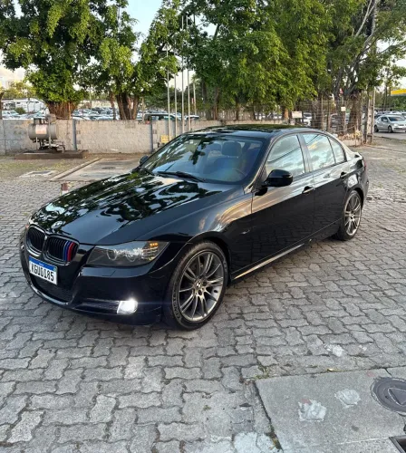 BMW 320I A 2010