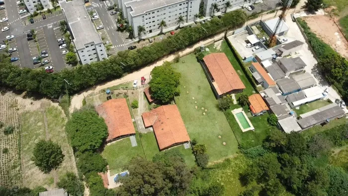 Terreno à venda, 4263 m² por R$ 4.000.000,00 - Parque Santa Márcia - Votorantim/SP