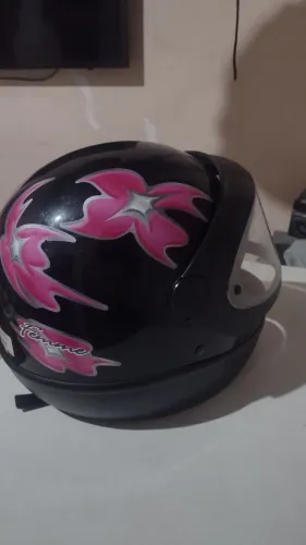 Vendo capacete Samarino 