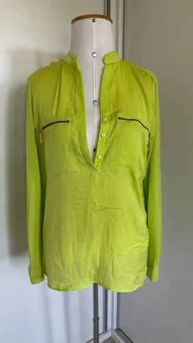 Blusa Caos Verde Neon com Bolsos e Zíper Tamanho 40