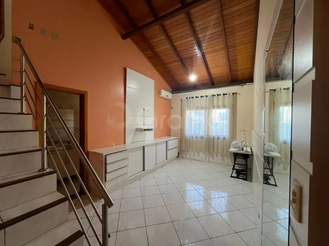 Casa para Venda em Florianópolis, Balneário, 4 dormitórios, 3 suítes, 4 banheiros, 4 vagas