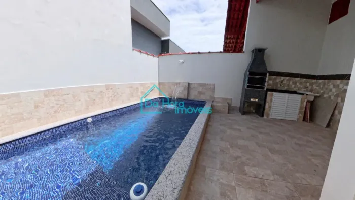 ótima casa lado praia a venda em mongaguá