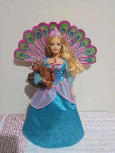 Barbie Rosella Princesa da Ilha (não canta)
