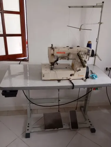Máquina . Galoneira  industrial 
