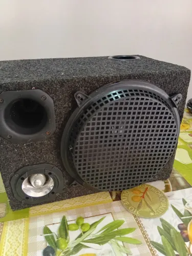 Vendo caixa de som automotiva