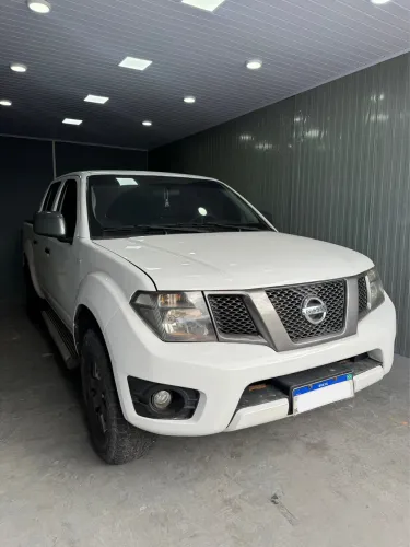 Nissan Frontier S CD 4X4 2.5 TB Diesel 2014