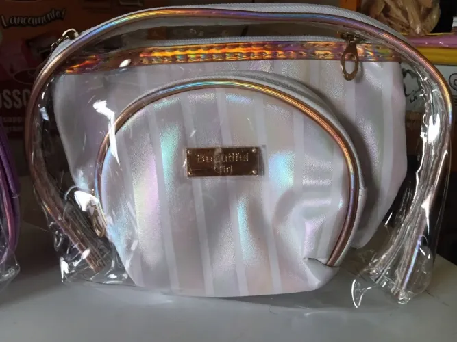 Kit de necessaire com 3 bolsas