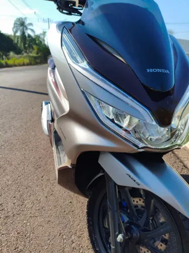 PCX DLX muito conservada único dono
