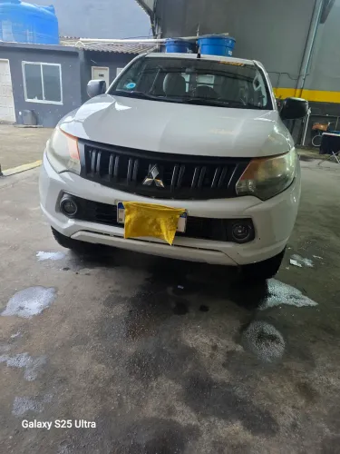 Mitsubishi L200 Triton Sport GLS 2.4 CD Diesel Aut. 2021