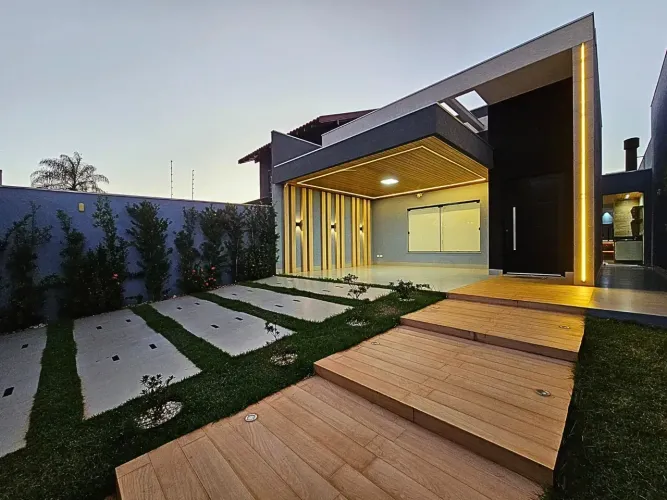 EXCLUSIVIDADE- Maravilhosa Casa Térrea de Alto Padrão com 3 Suítes - TV Morena
