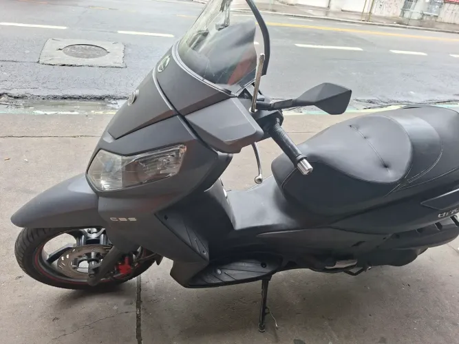 Moto muito conservada