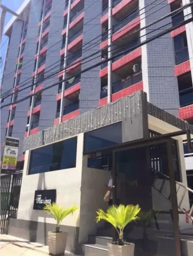 PONTA VERDE:  Vendo APARTAMENTO PERTO da IGREJA de SÃO PEDRO, e à 3 QUADRAS do MAR