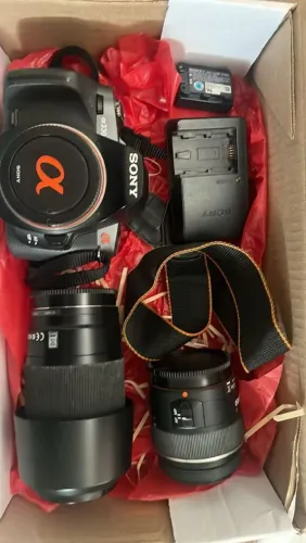 Sony Alpha A330 + Kit com 2 Lentes (18-55mm + 75-300mm)