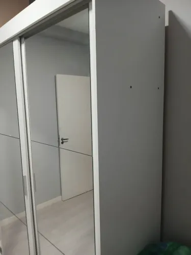 Guarda roupa grande - COM DETALHE