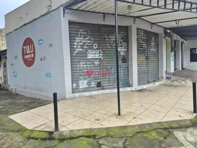 Excelente Imóvel Comercial com Casa anexa Lateral e de Esquina no Centro de Campo Grande -