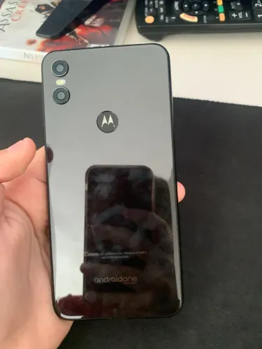 Celular moto one 64GB