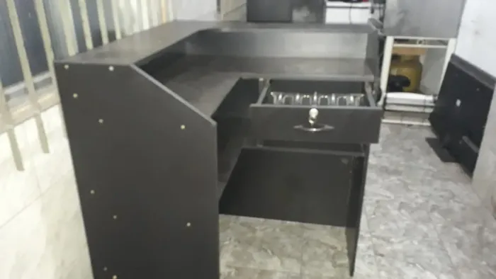 Balcão em L para comércio