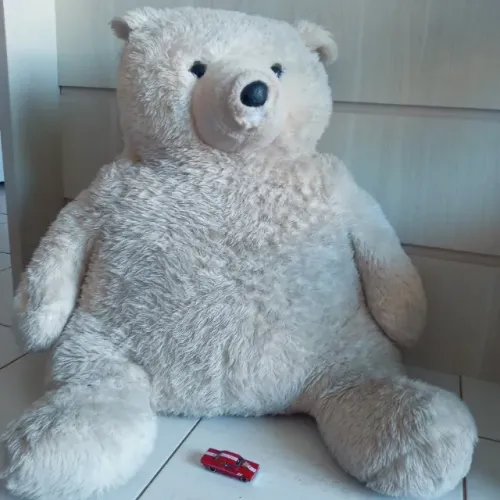 Urso Gigante de Pelúcia Butterfly item de colecionador em bom estado .