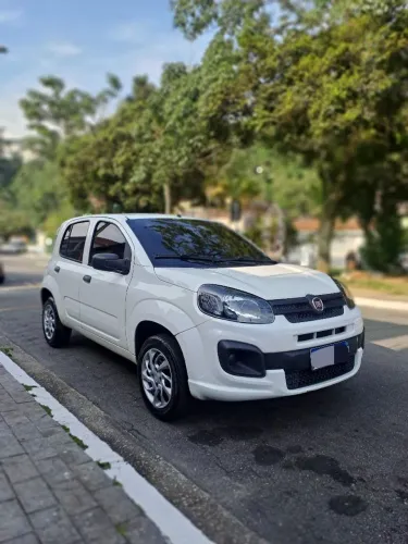 Fiat Uno Attractive 1.0 EVO Fire Flex 8V 5P 2020