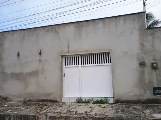 VENDE-SE CASA 3/4 NO VILA VERDE I