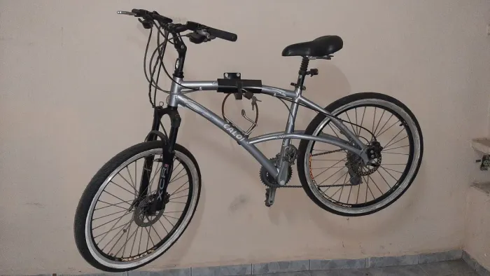 Bicicleta Califórnia 21 marchas e suspensão Hidraulica