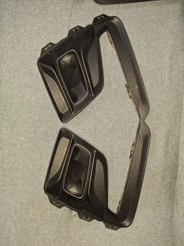 KIT MOLDURA DE FAROL DE MILHA NOVA ONIX 2026