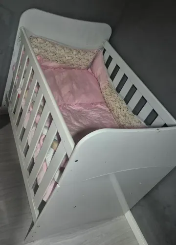 Vende-se Berço Mini Cama 2 em 1 Branco (Perfeito Estado) + Colchão Incluso.<br>R$200,00