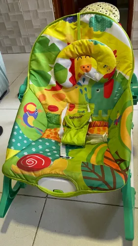 Cadeirinha de descanso para bebê