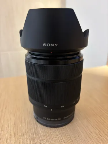 Lente Sony FE 28-70mm f/3.5-5.6 OSS