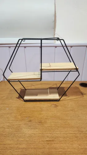Nicho Aramado Hexagonal de Parede (Estilo Industrial)