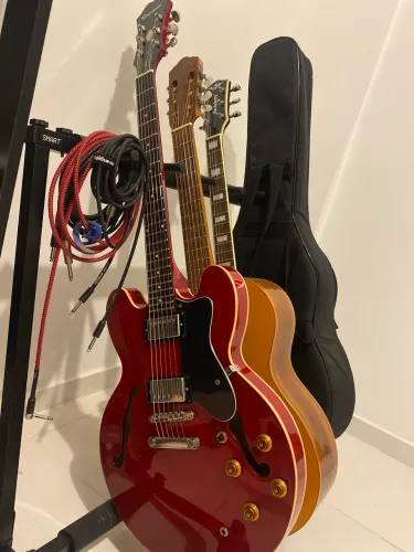 Epiphone 335 dot