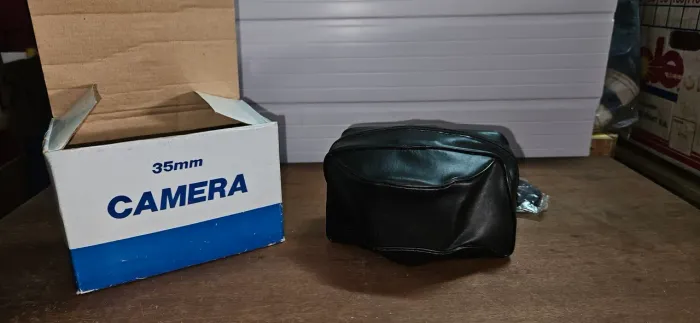 Câmera Antiga 35mm com Case/Bolsa de Transporte + Caixa Original