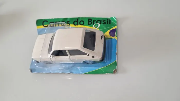 Miniatura Fiat Uno 147 1976