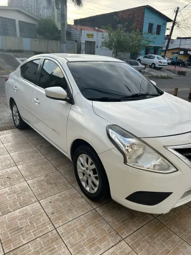 Nissan Versa SL 1.6 16V Flexstart 4P Mec. 2016